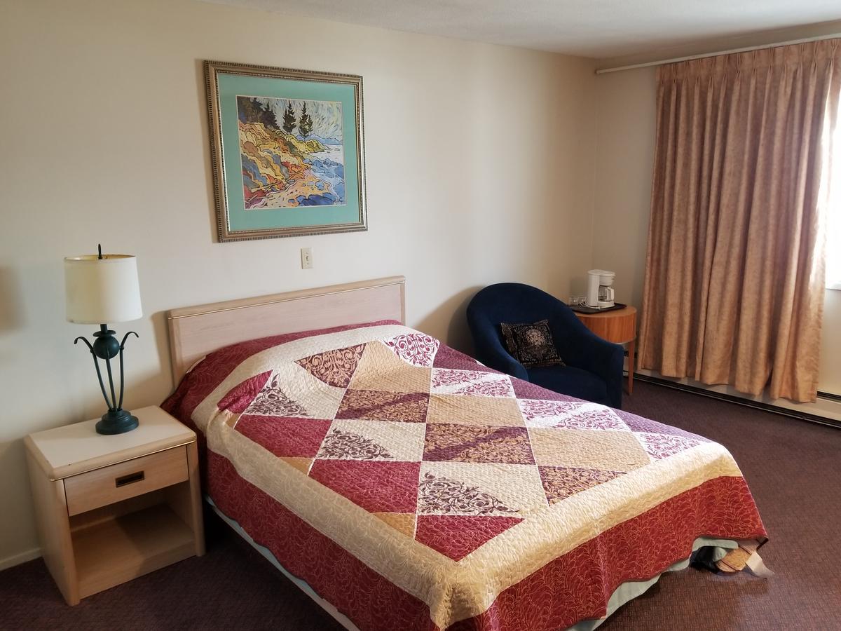 Slumber Lodge Williams Lake Ngoại thất bức ảnh